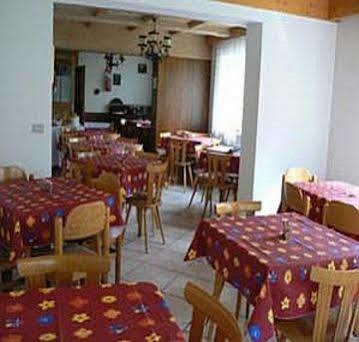 Hotel Garni Tyrolia Campitello di Fassa Exteriér fotografie